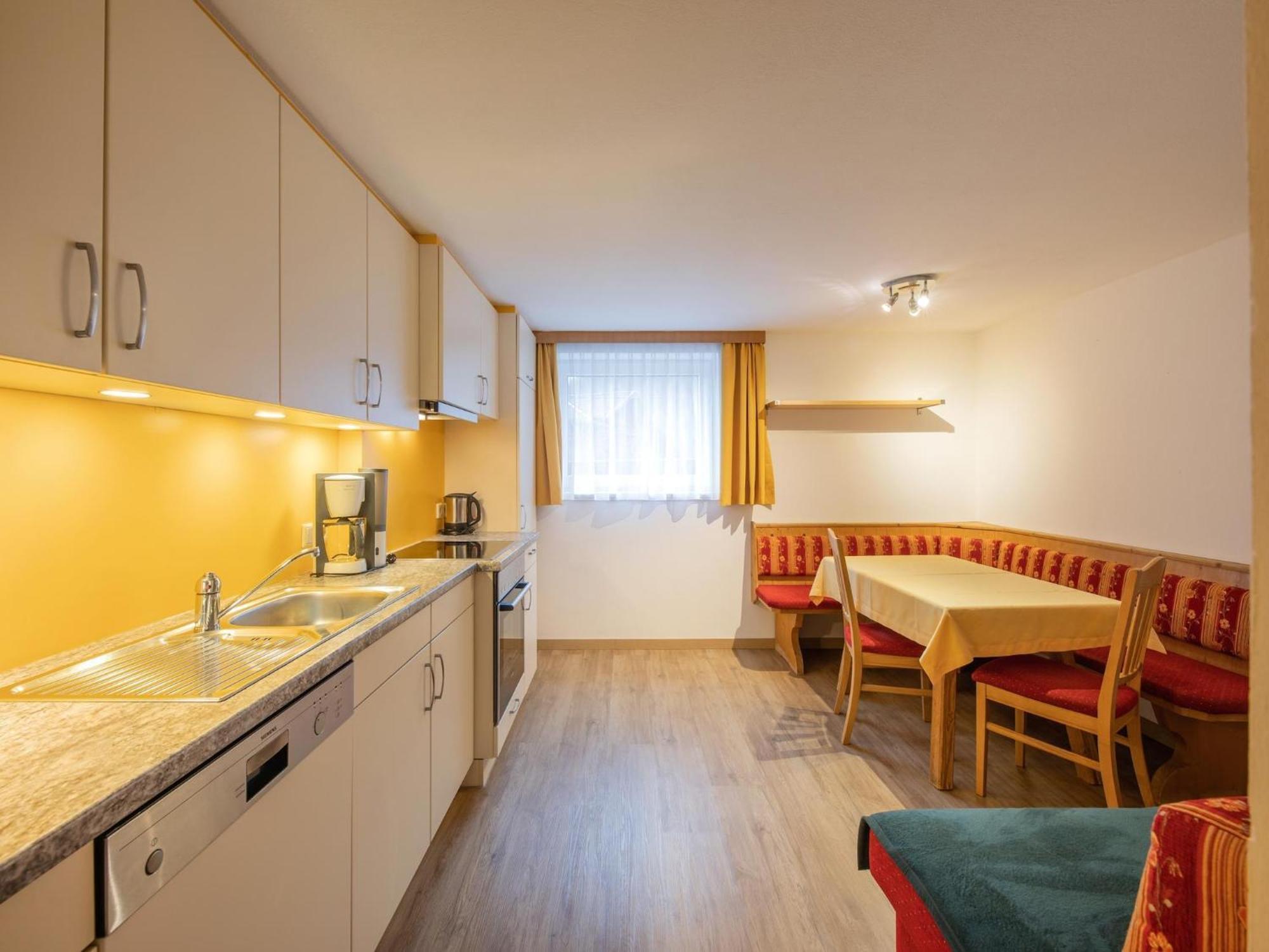 Flat With Sep Entrance On Ground Floor In Neustift Apartment Neustift im Stubaital Exterior photo